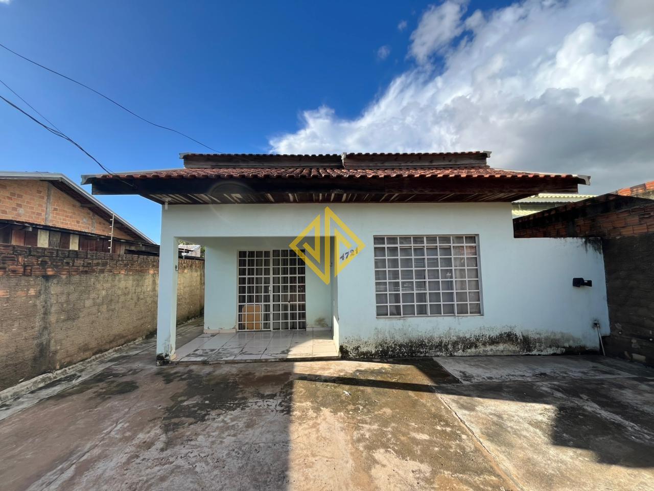 Casa à venda no Setor 02: 