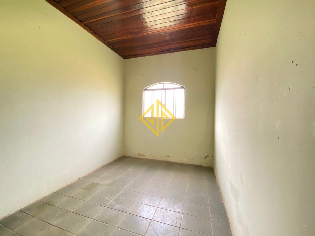 Casa à venda no Setor 02: 