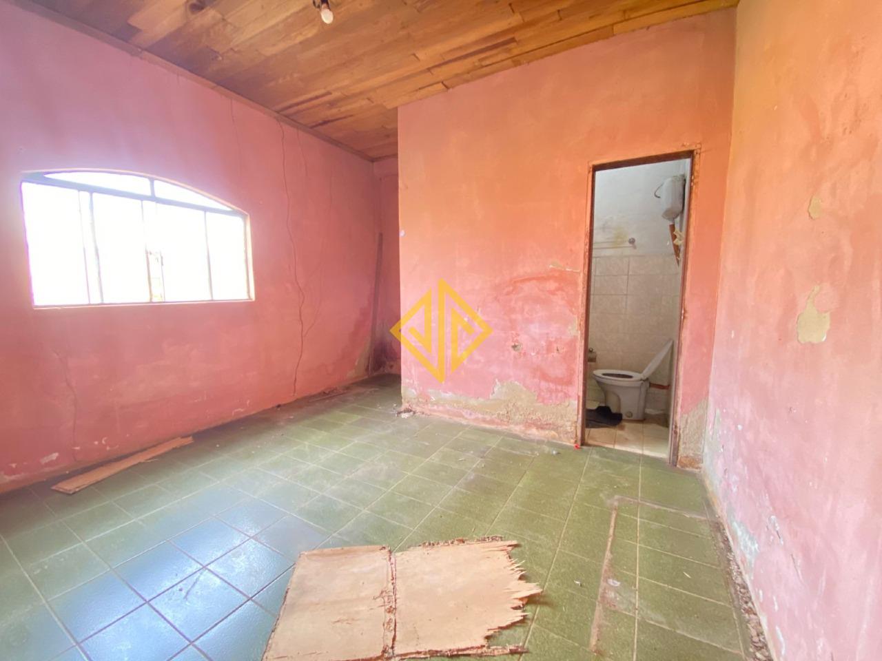 Casa à venda no Setor 02: 