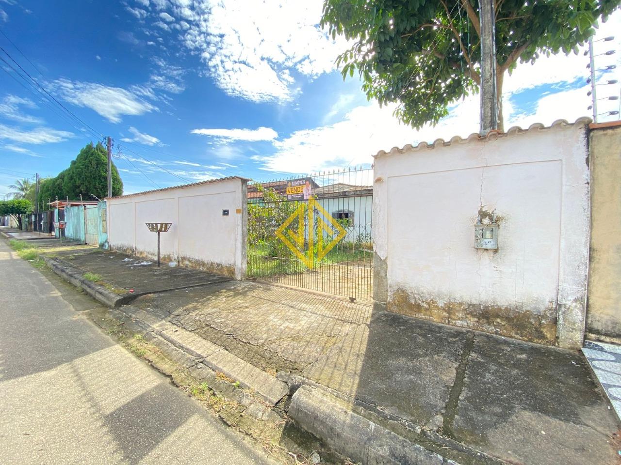 Casa à venda no Setor 02: 