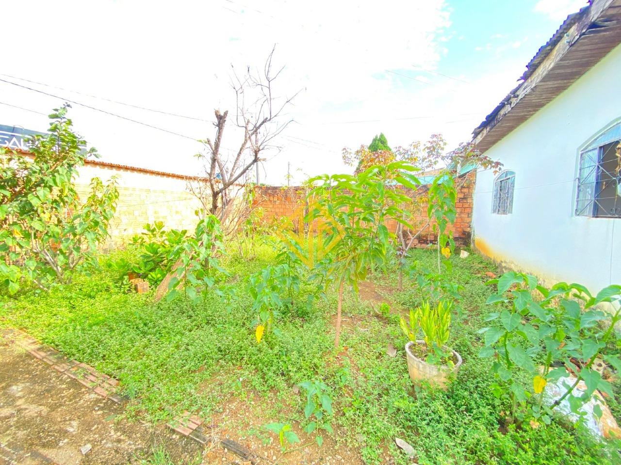 Casa à venda no Setor 02: 