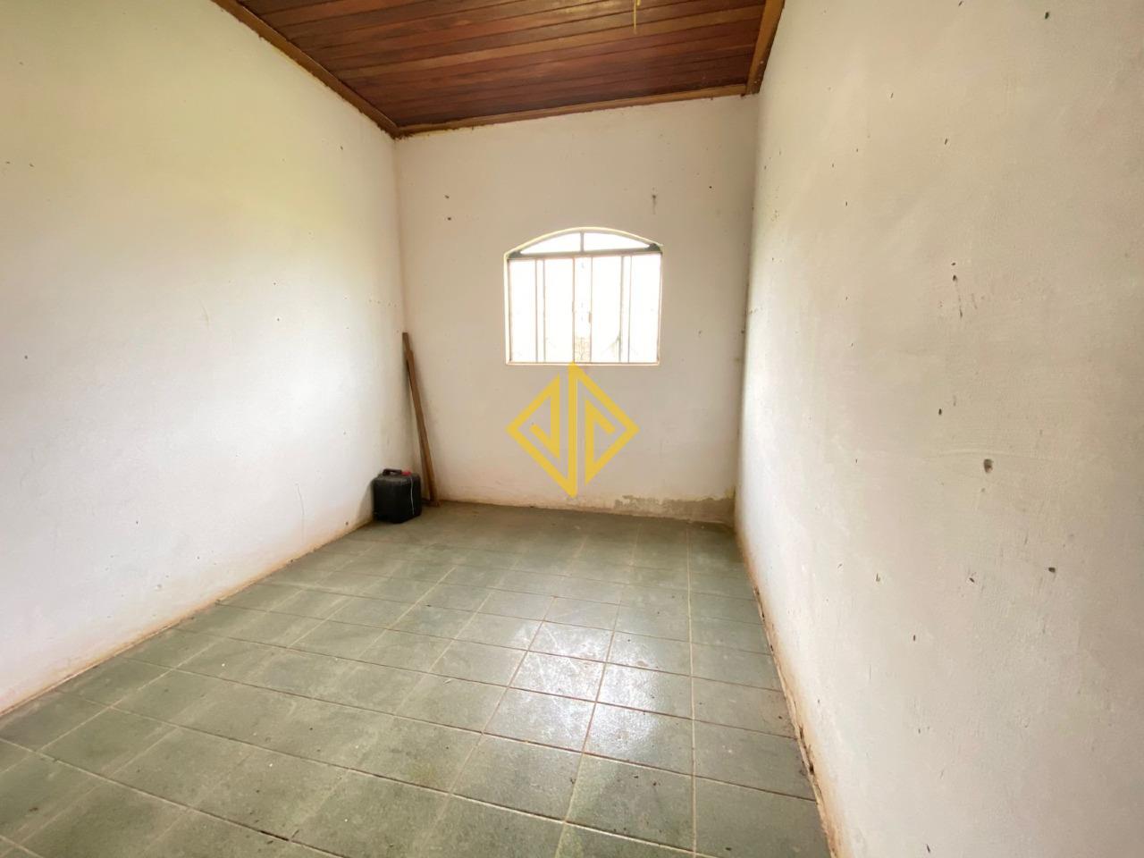 Casa à venda no Setor 02: 