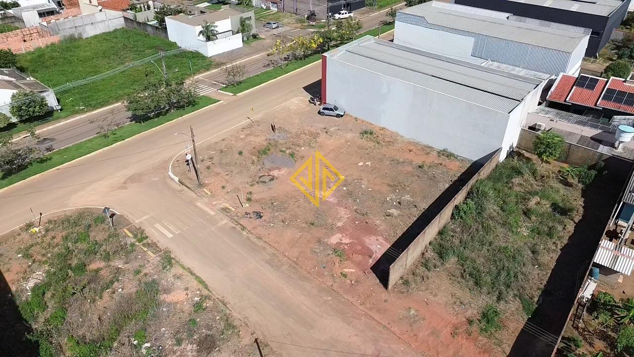 Terreno à venda no Jardim Monte Alegre: 