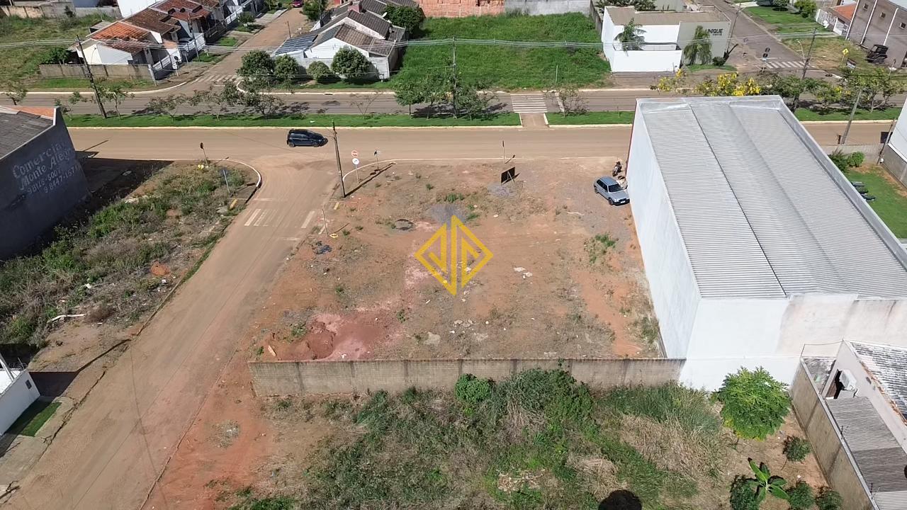 Terreno à venda no Jardim Monte Alegre: 