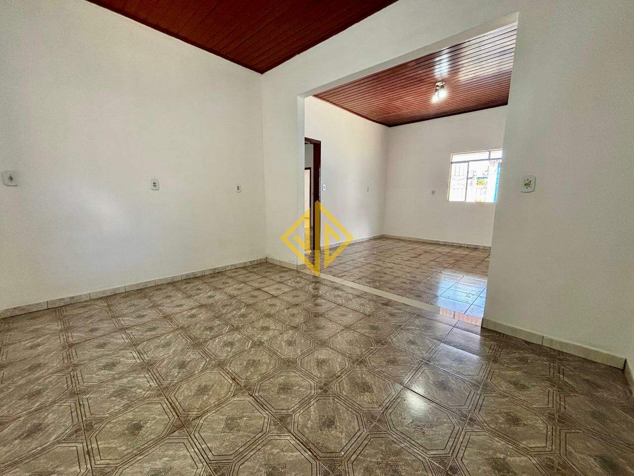 Casa para aluguel no Setor 02: 