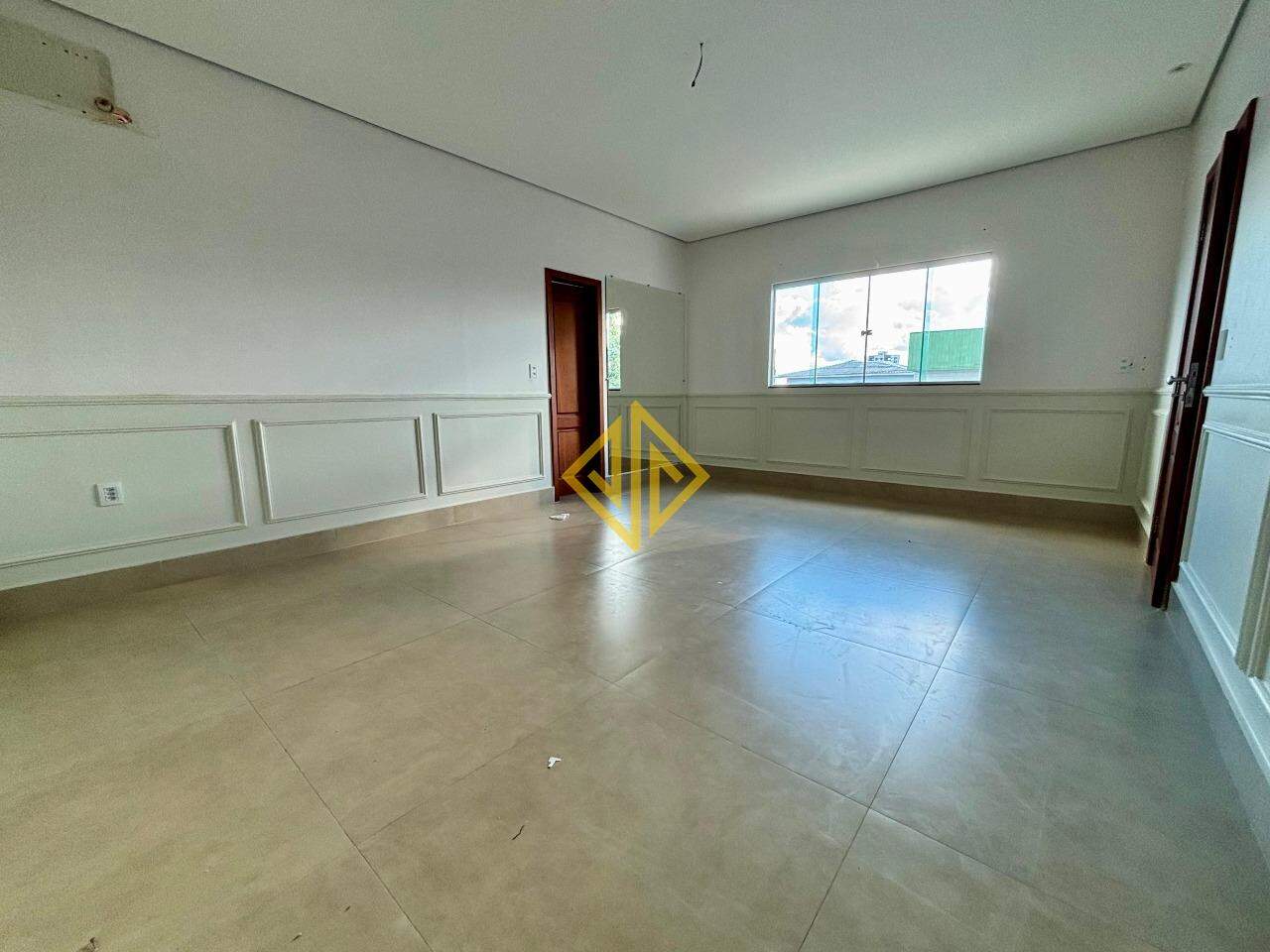 Sobrado para aluguel no Setor 03: 