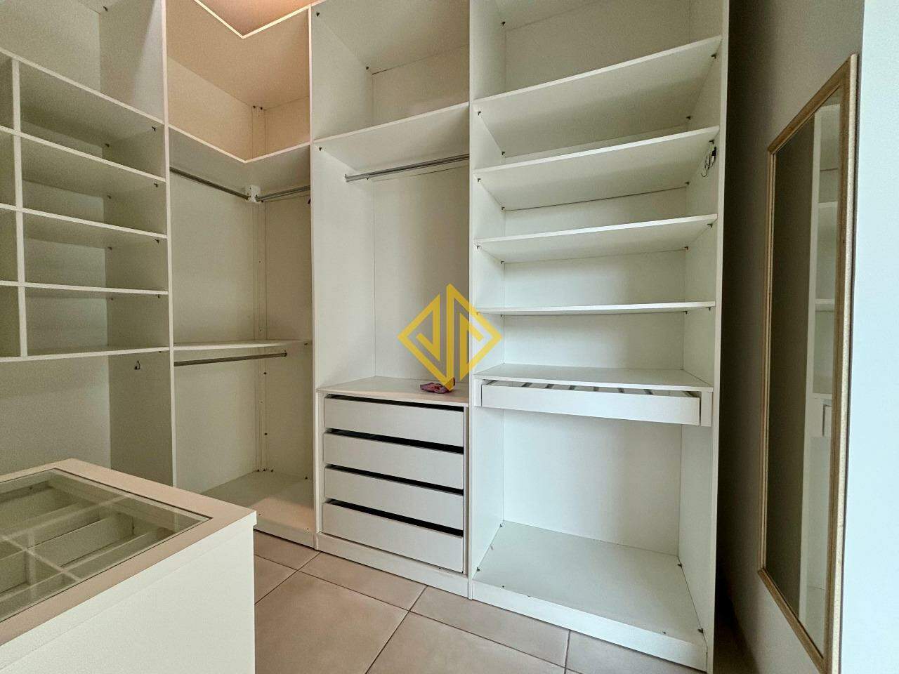 Casa para aluguel no Setor 03: 