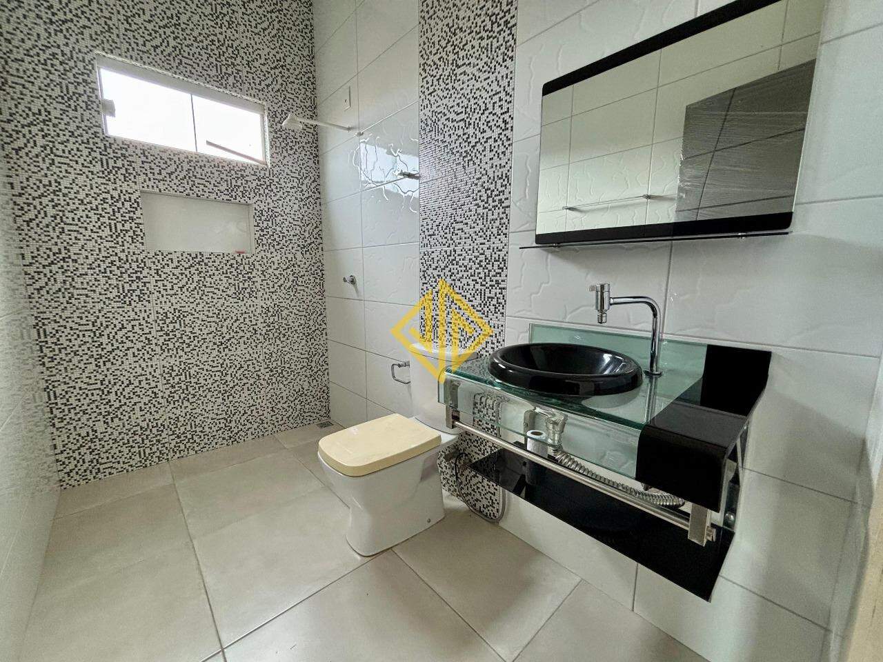 Casa para aluguel no Setor 03: 