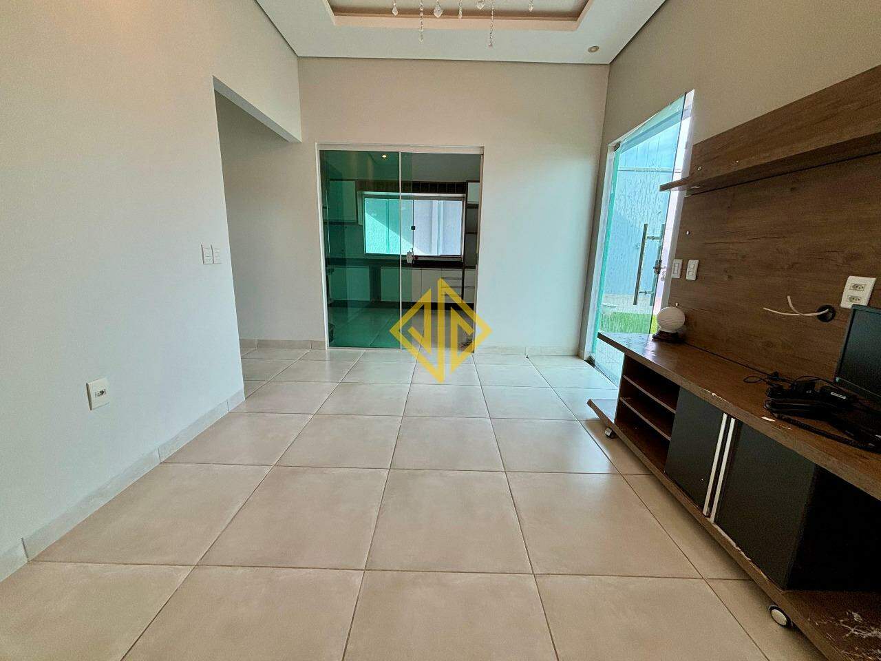 Casa para aluguel no Setor 03: 