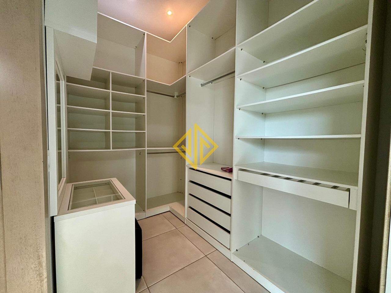 Casa para aluguel no Setor 03: 