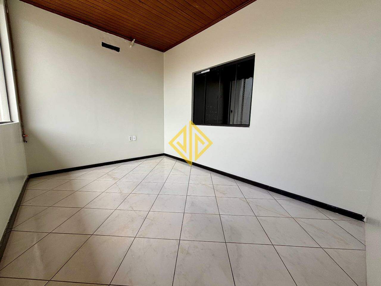 Casa para aluguel no Setor 01: 