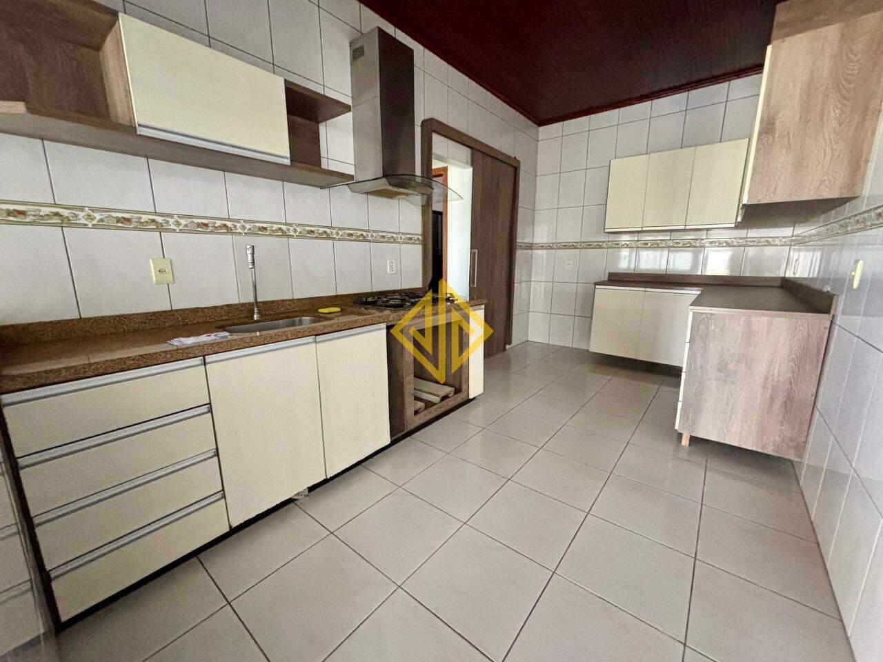 Casa para aluguel no Setor 01: 