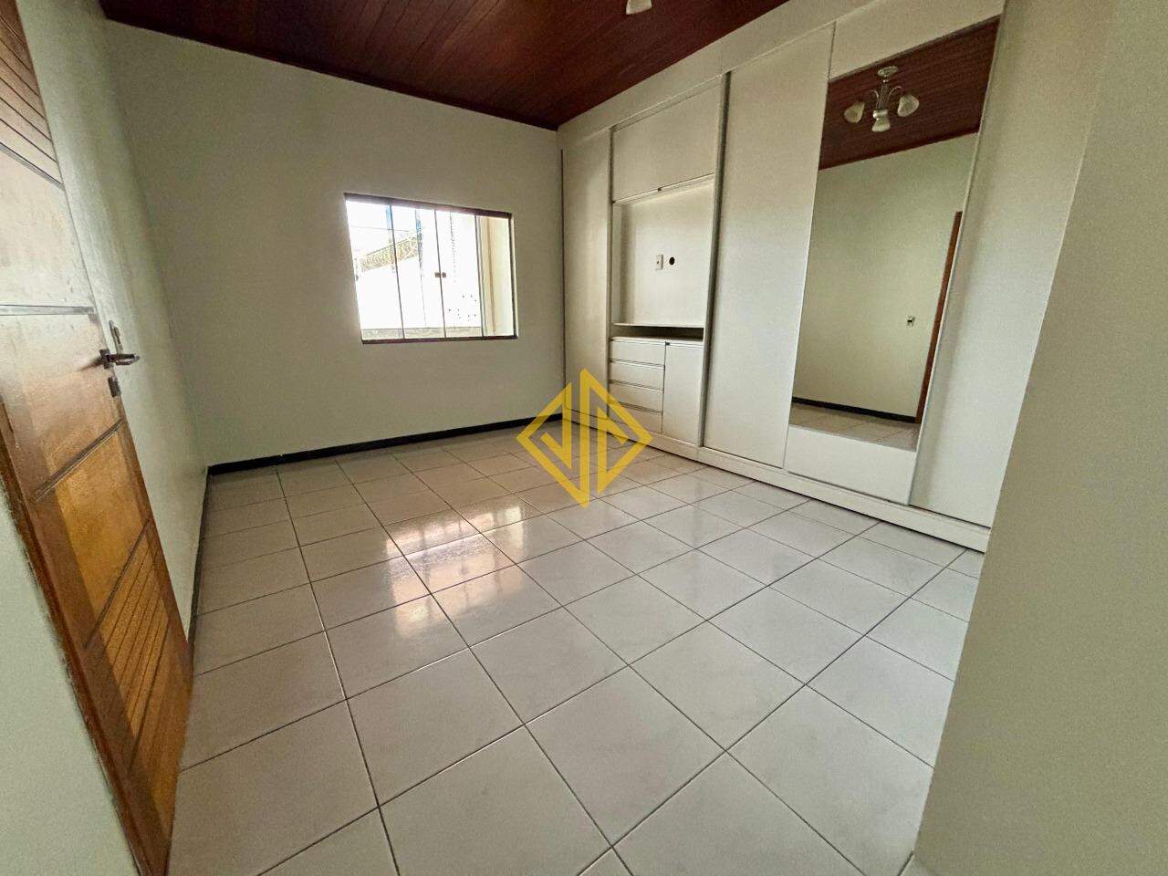 Casa para aluguel no Setor 01: 