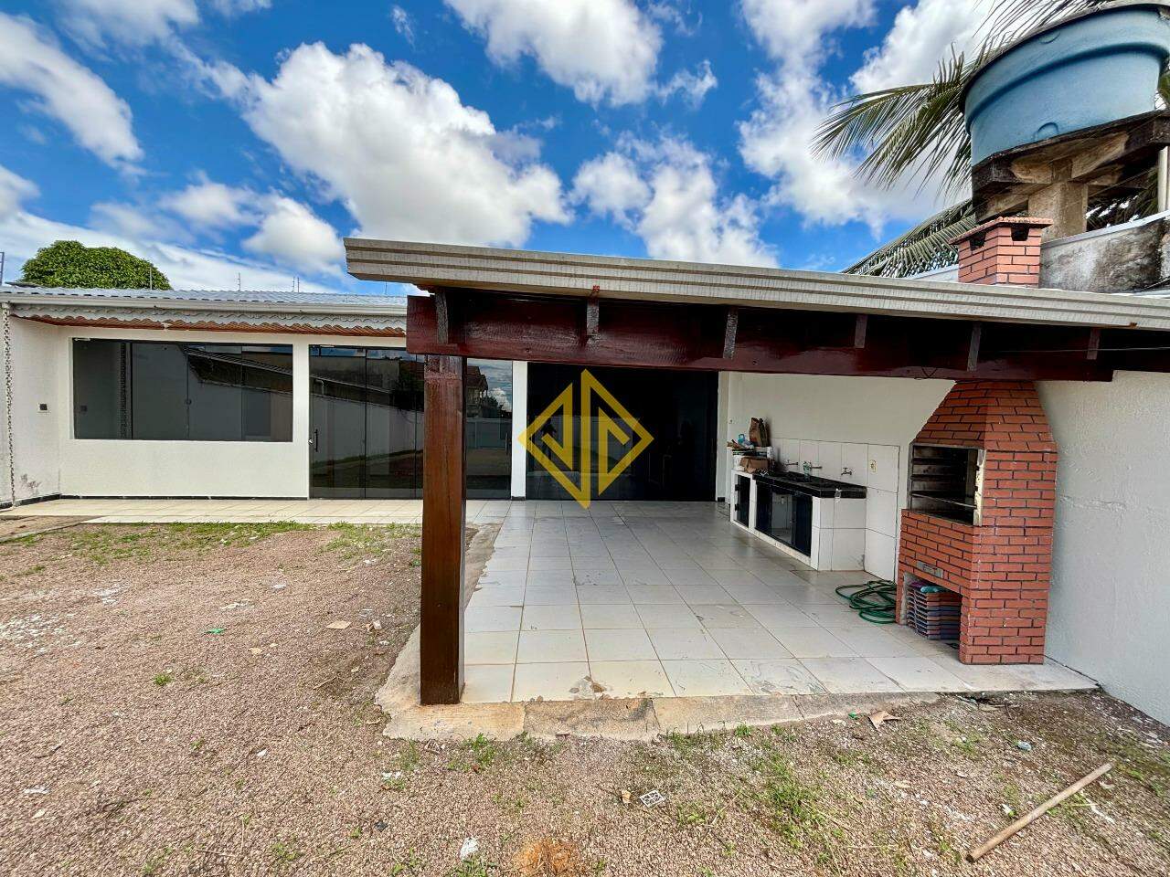 Casa para aluguel no Setor 01: 
