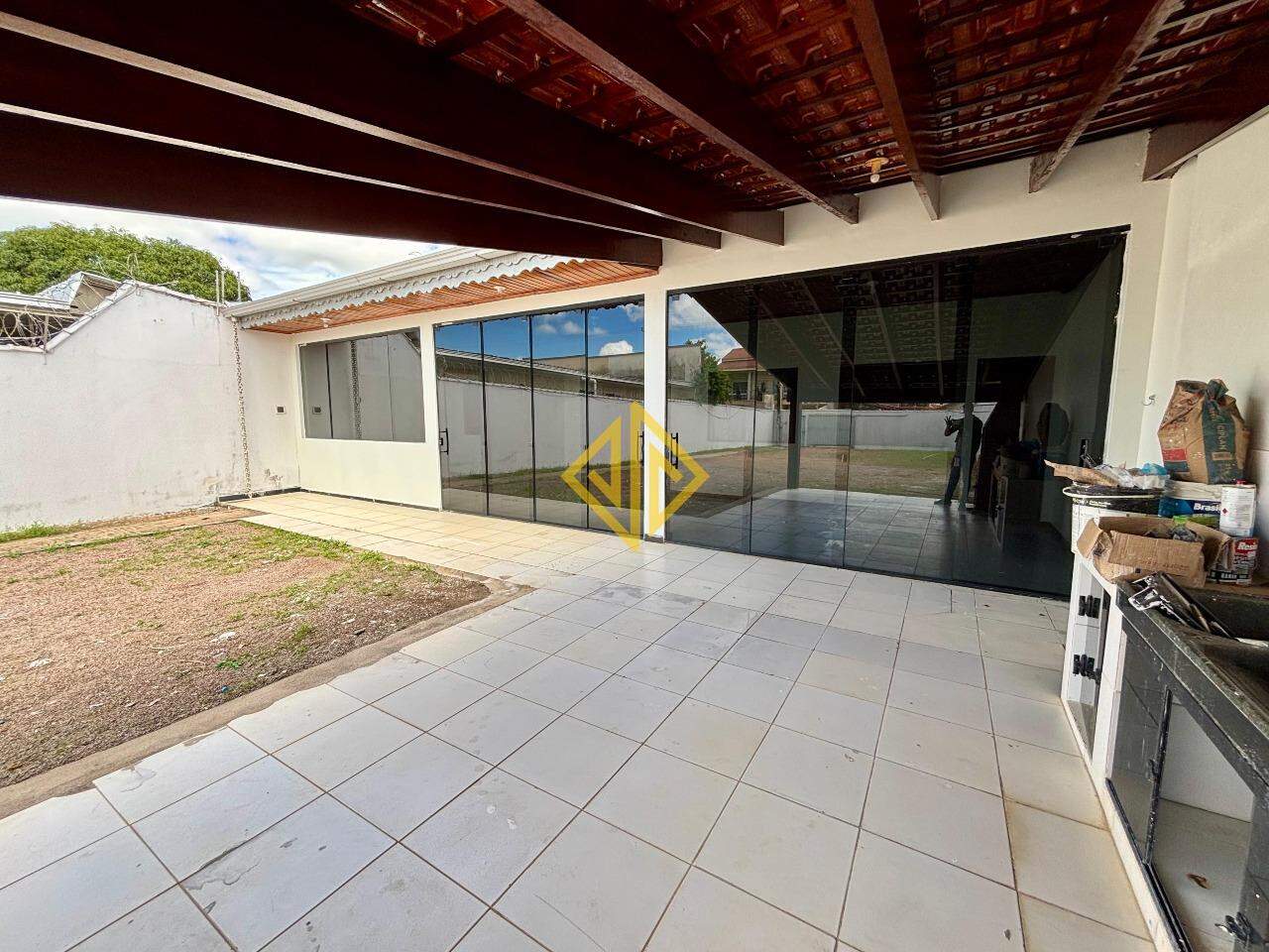 Casa para aluguel no Setor 01: 