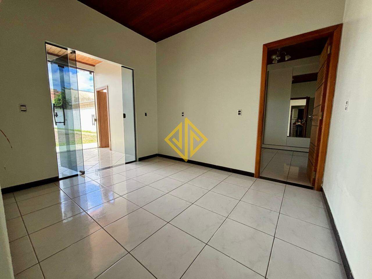 Casa para aluguel no Setor 01: 