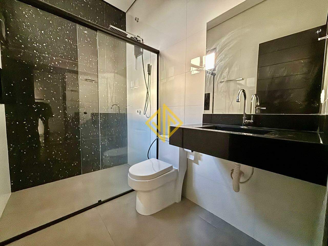 Casa para aluguel no Condomínio São Paulo: 