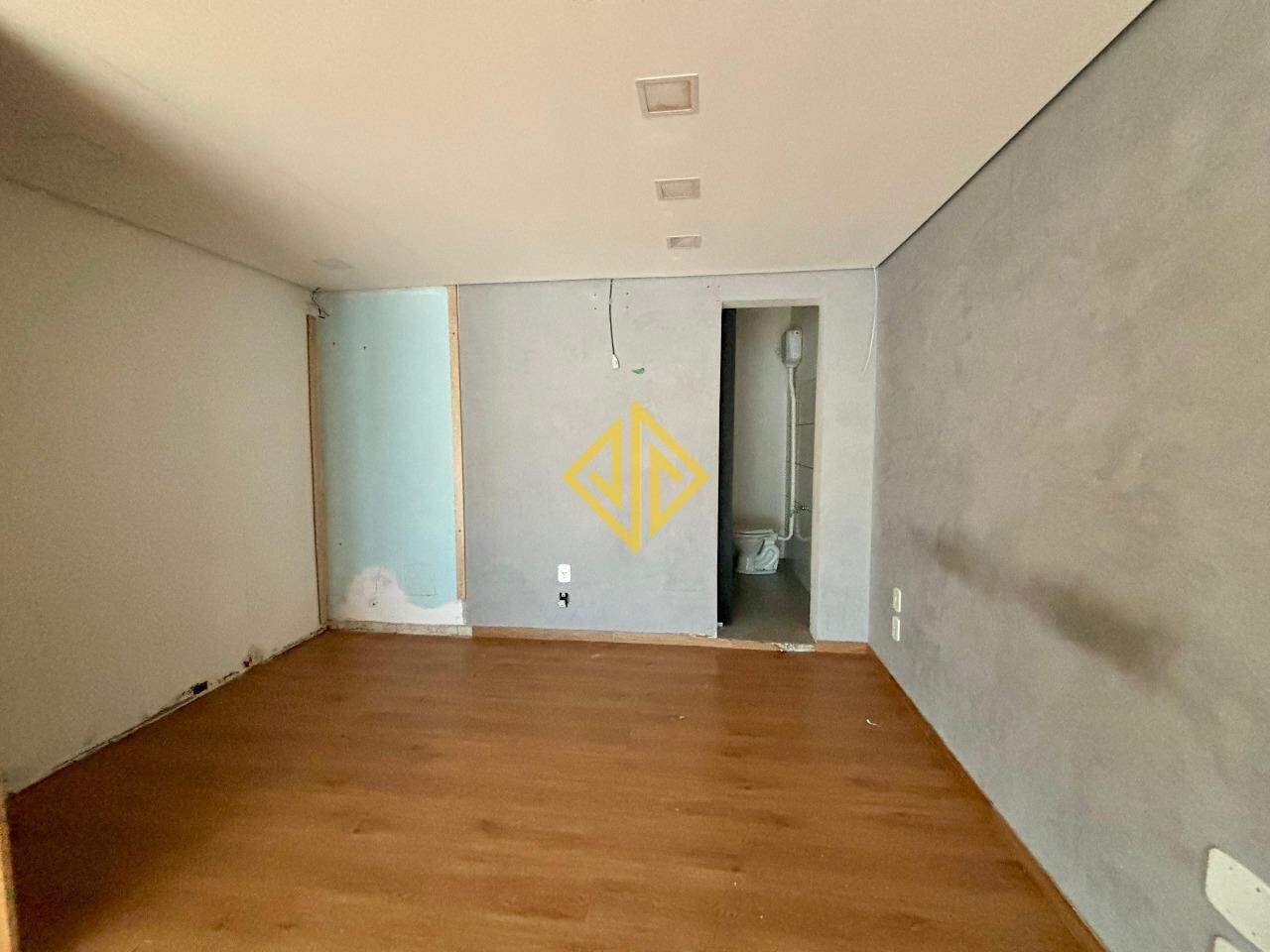 Ponto Comercial para aluguel no Setor 03: 