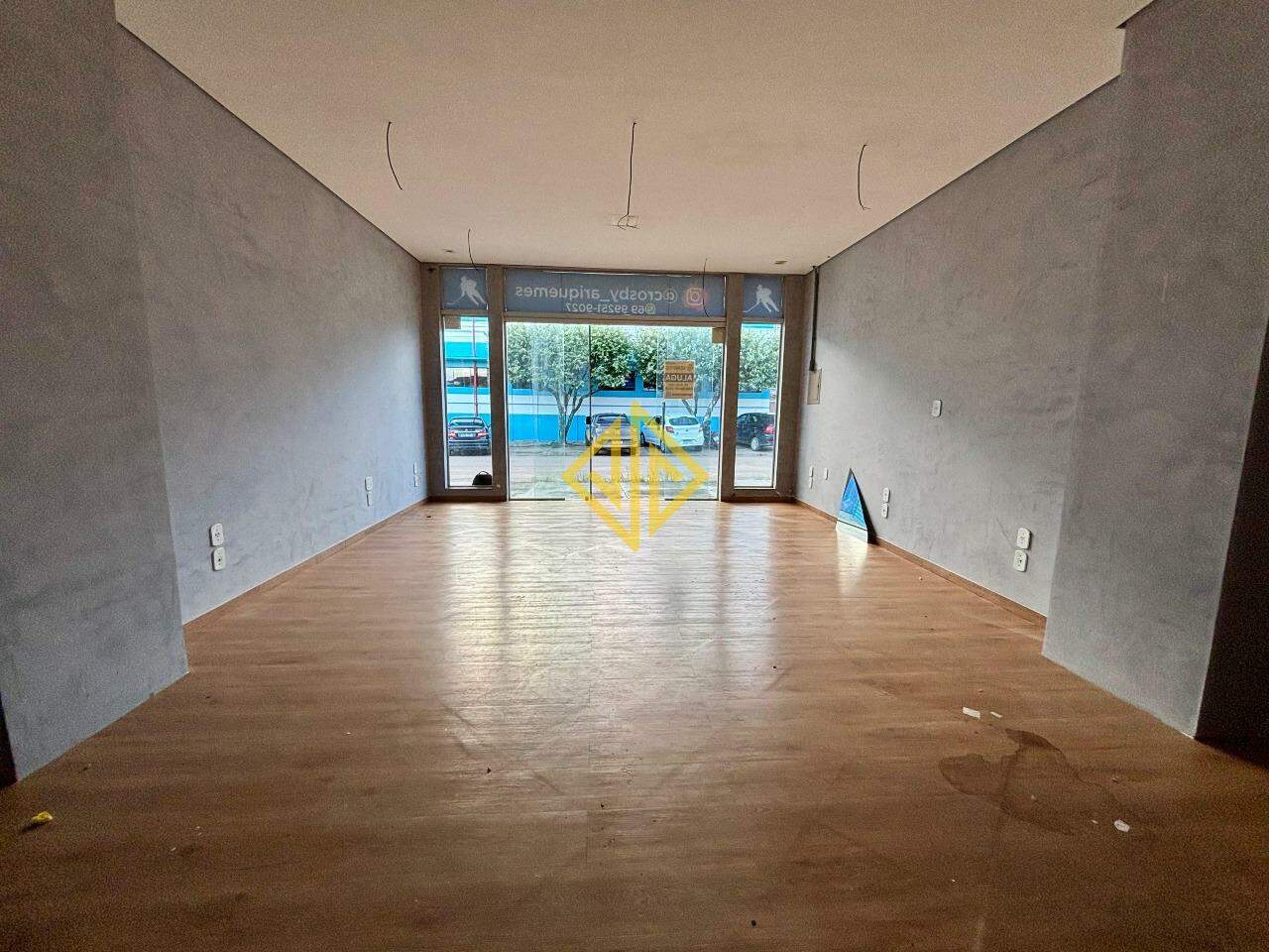 Ponto Comercial para aluguel no Setor 03: 