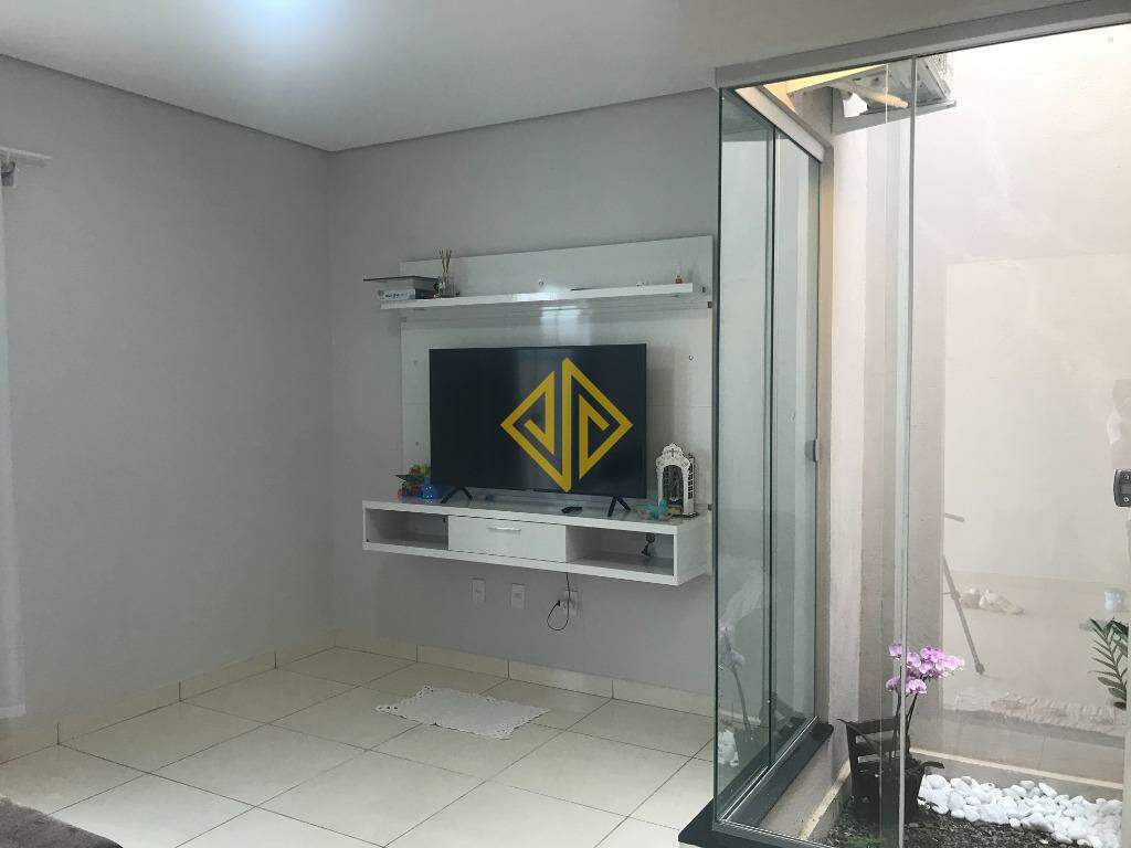 Casa à venda com 3 quartos, 144m² - Foto 4