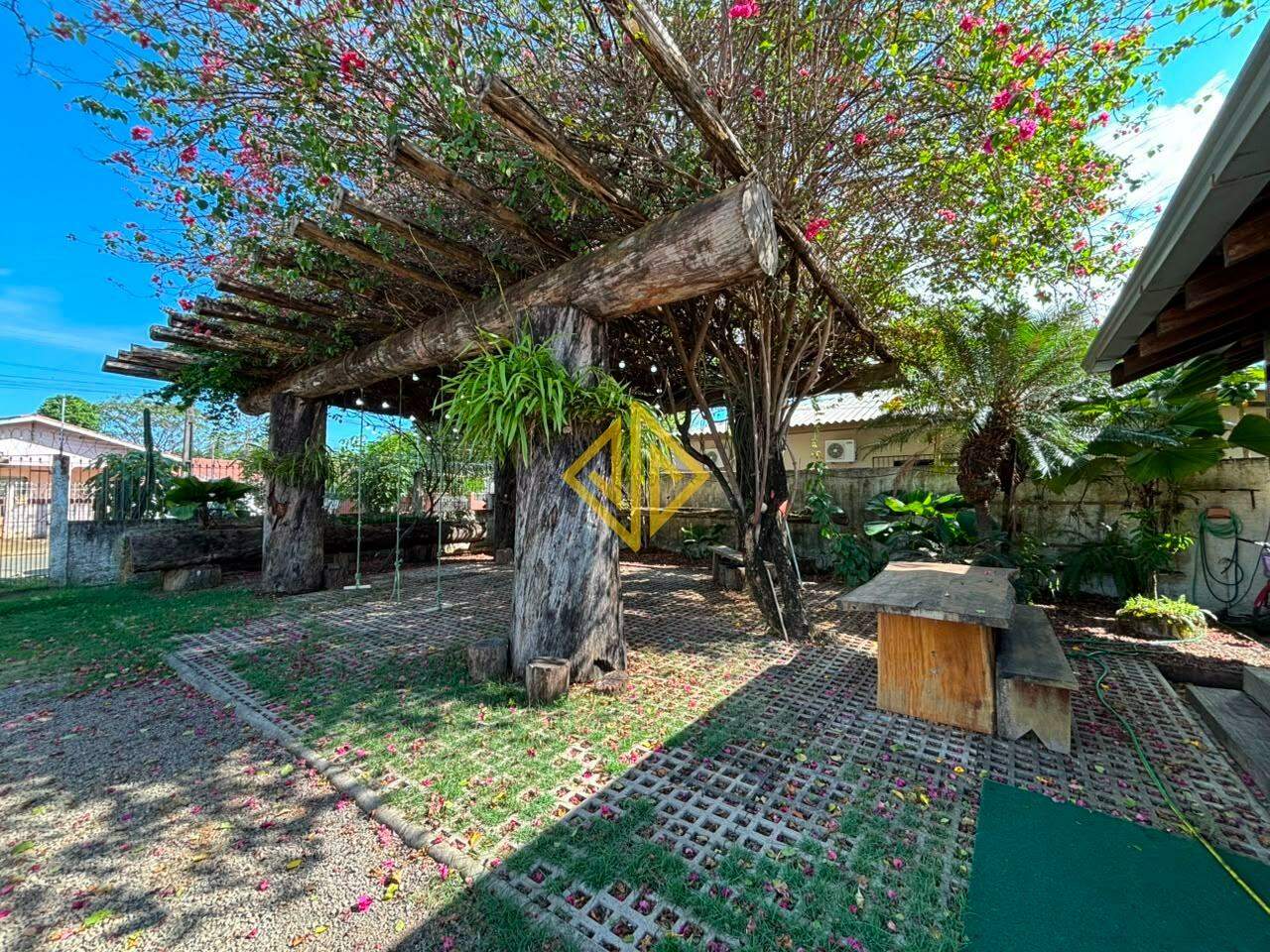 Casa, 3 quartos, 156 m² - Foto 2