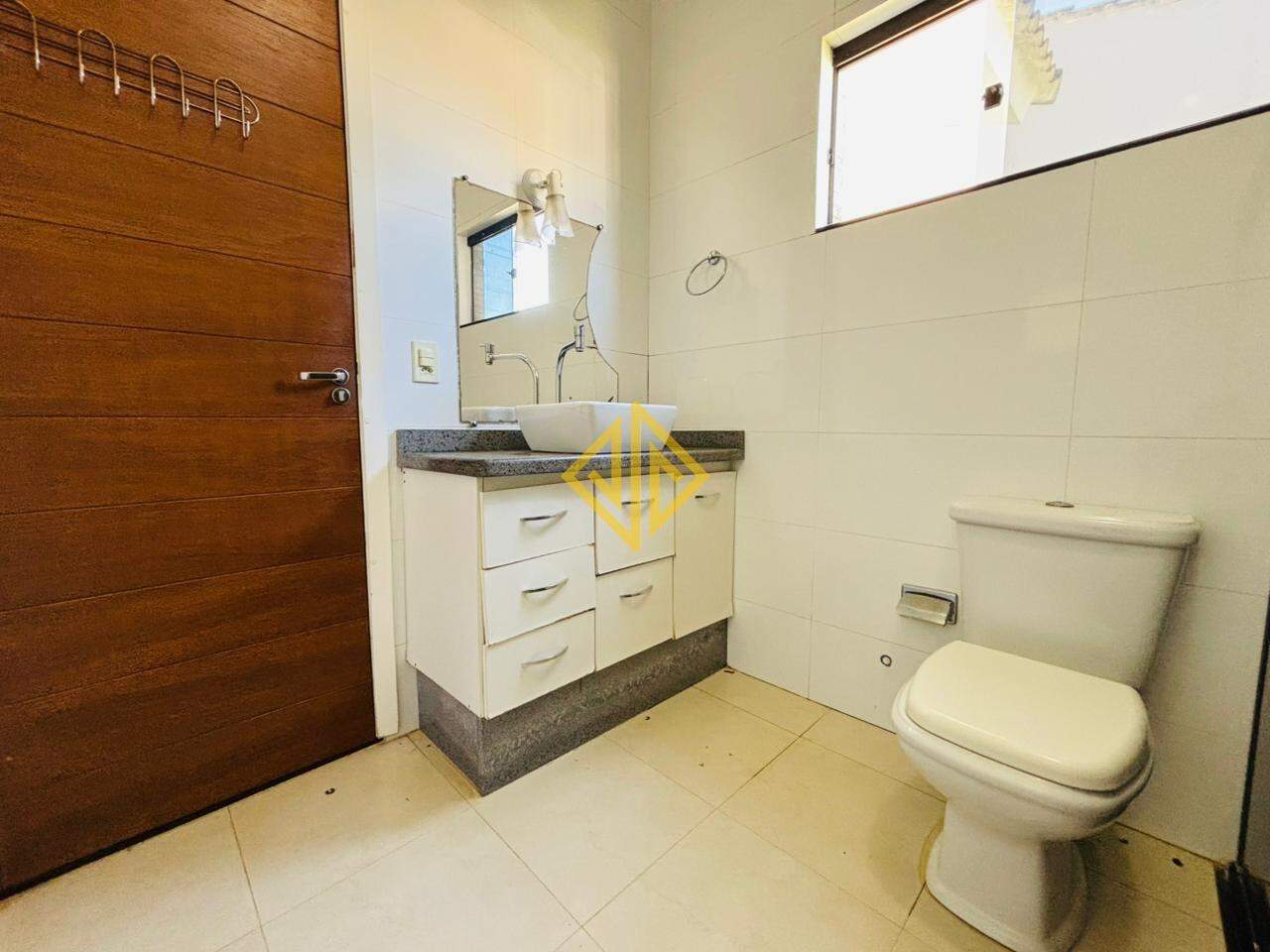 Casa, 3 quartos, 270 m² - Foto 8