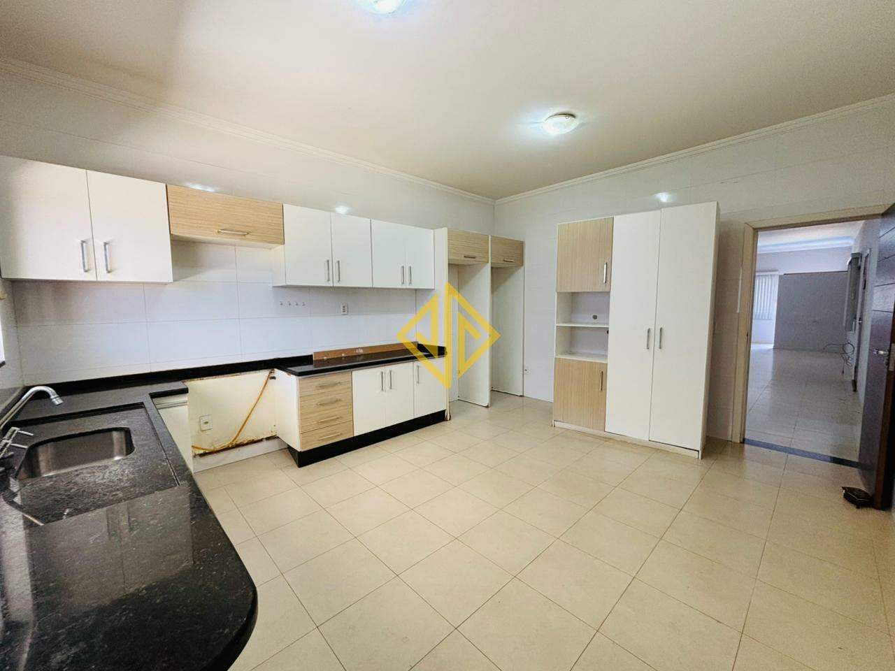 Casa, 3 quartos, 270 m² - Foto 17