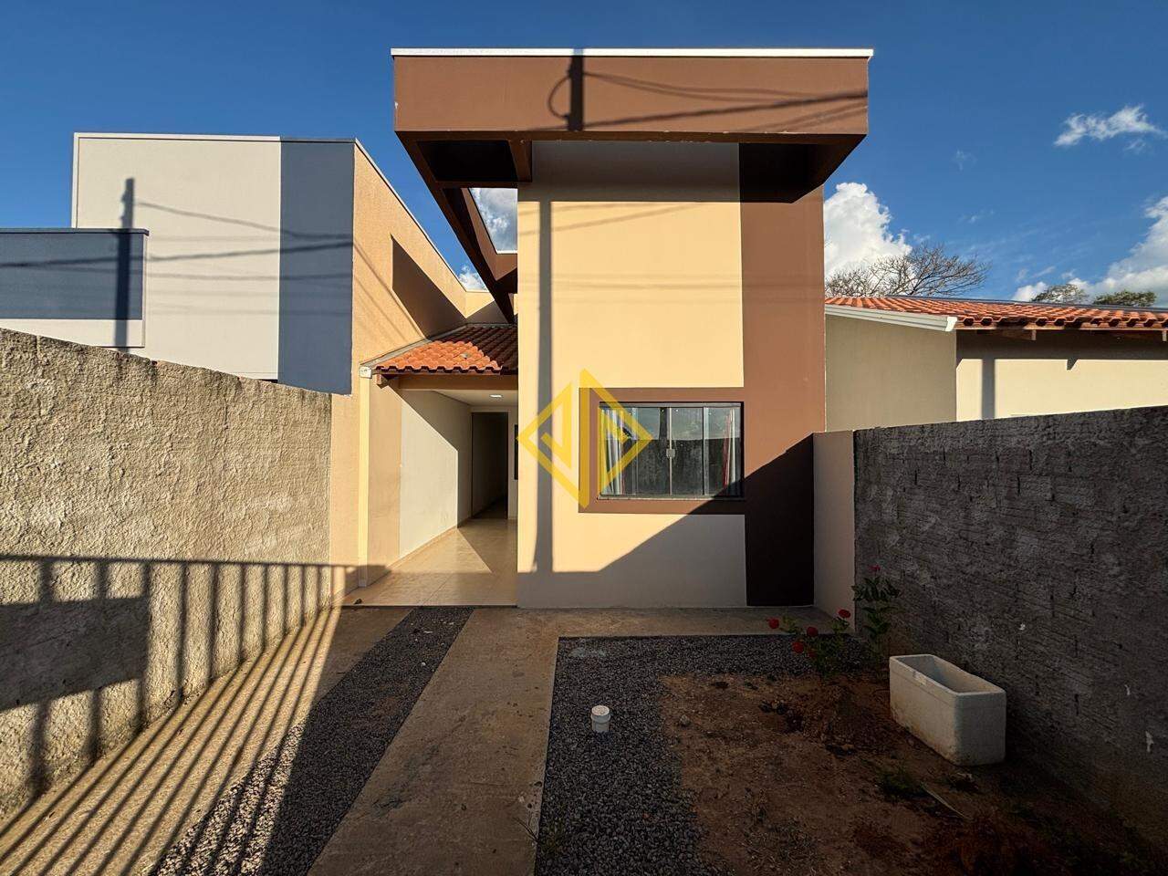 Casa, 2 quartos, 60 m² - Foto 1