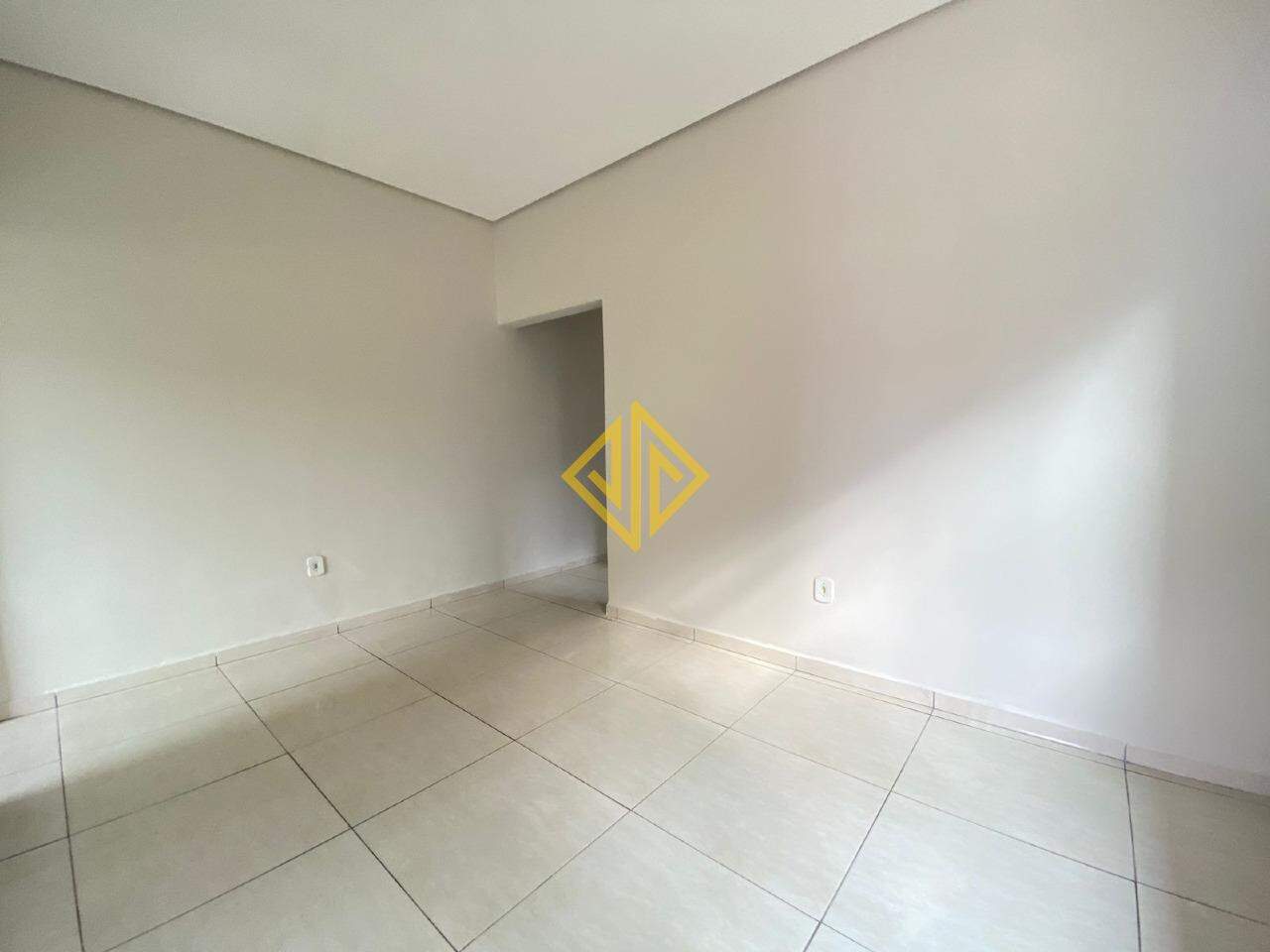 Casa para alugar com 2 quartos, 55m² - Foto 3