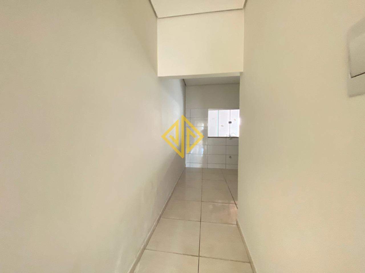 Casa para alugar com 2 quartos, 55m² - Foto 8
