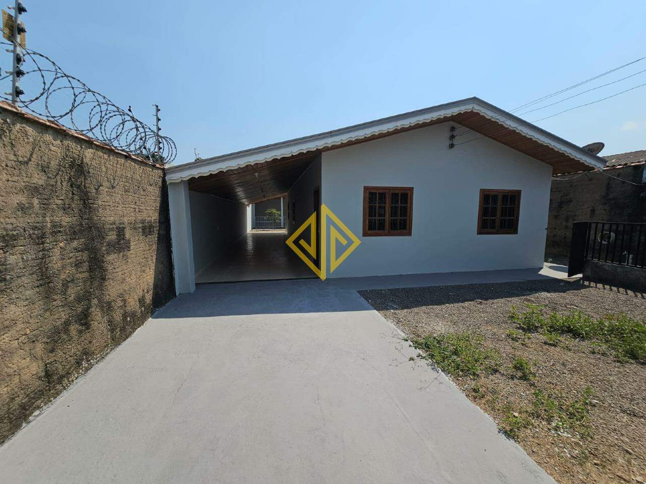 Casa, 4 quartos, 200 m² - Foto 1