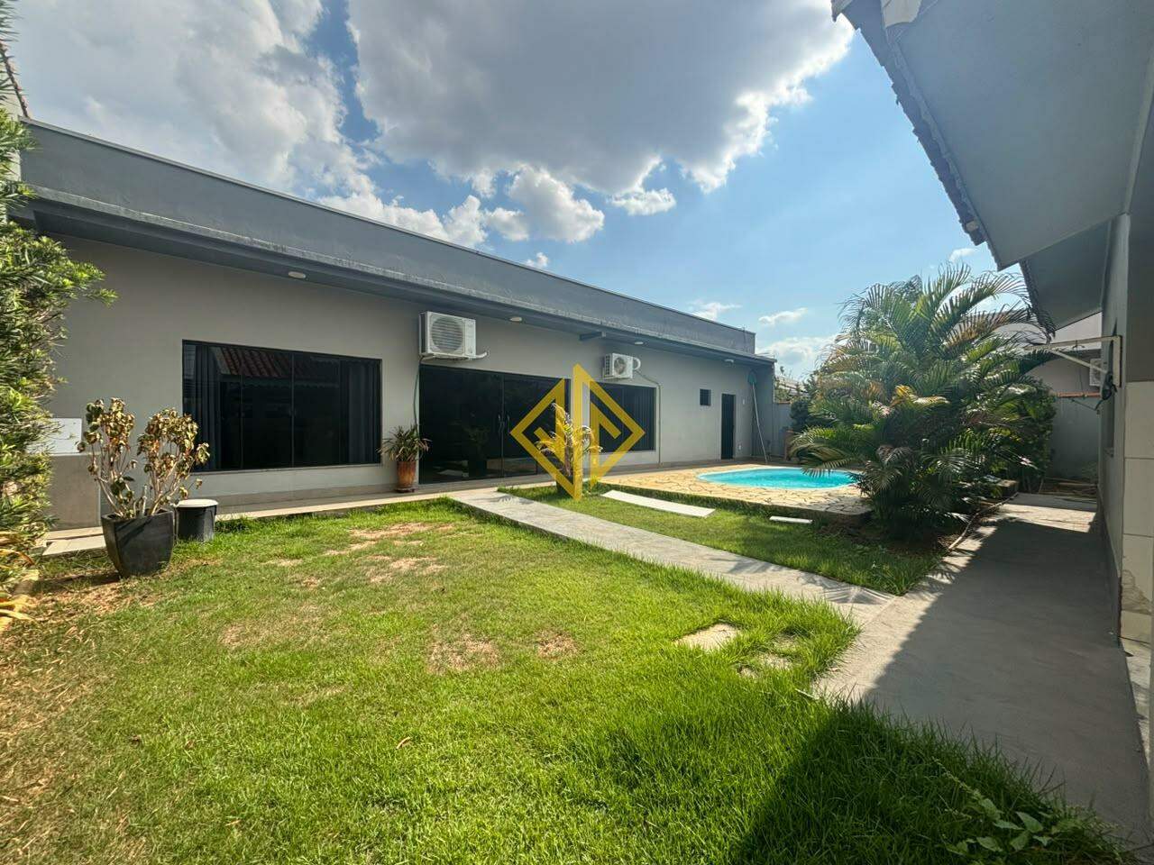 Casa, 4 quartos, 180 m² - Foto 4