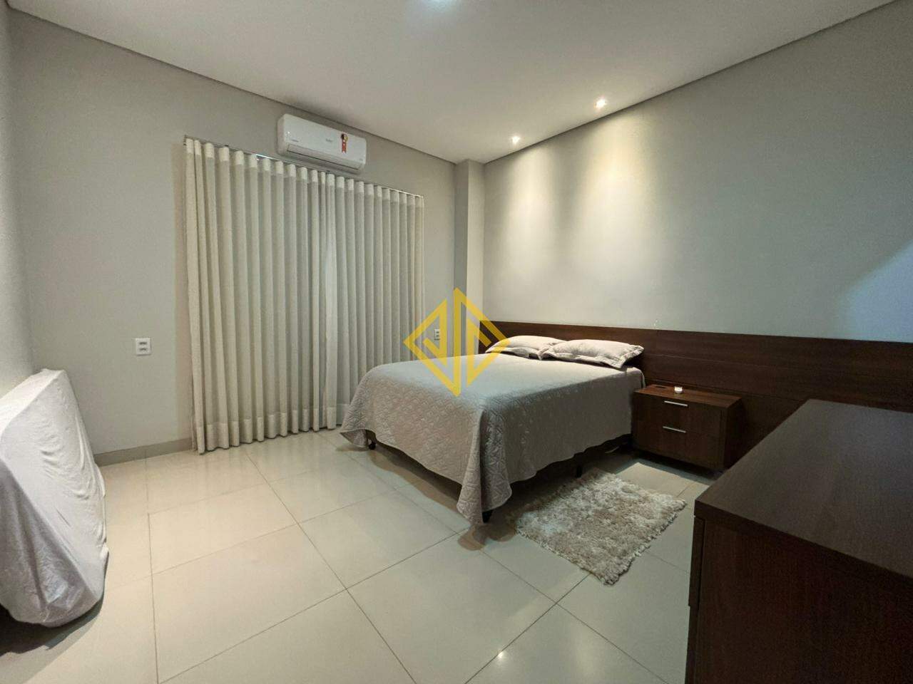 Casa à venda no Condomínio Duque De Caxias: 