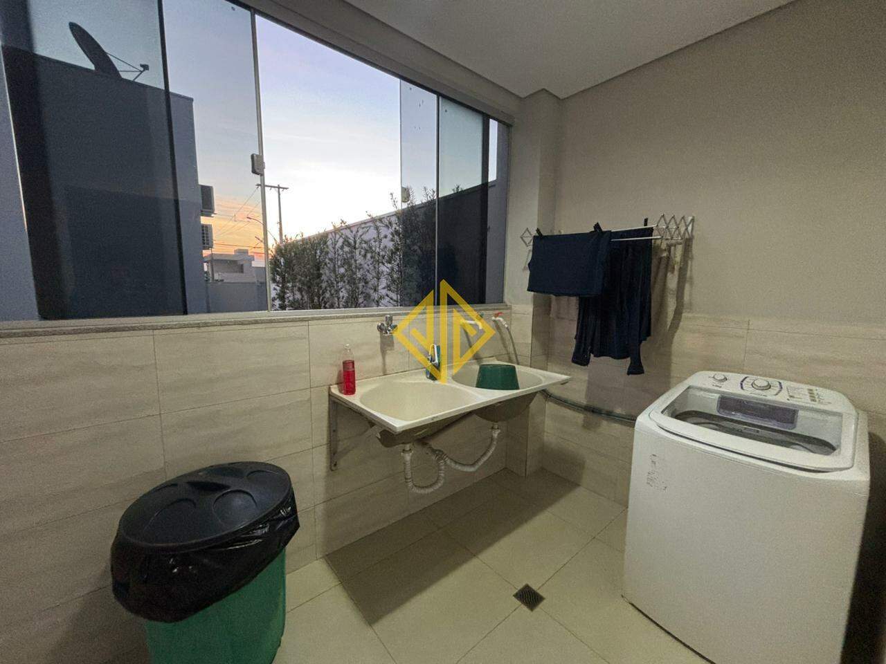 Casa à venda no Condomínio Duque De Caxias: 