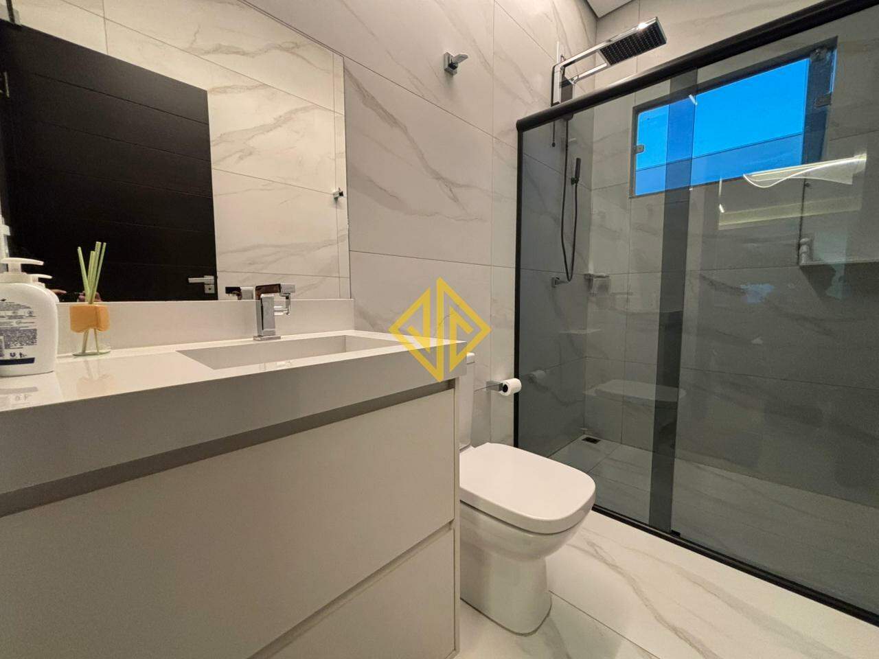 Casa à venda no Condomínio Duque De Caxias: 