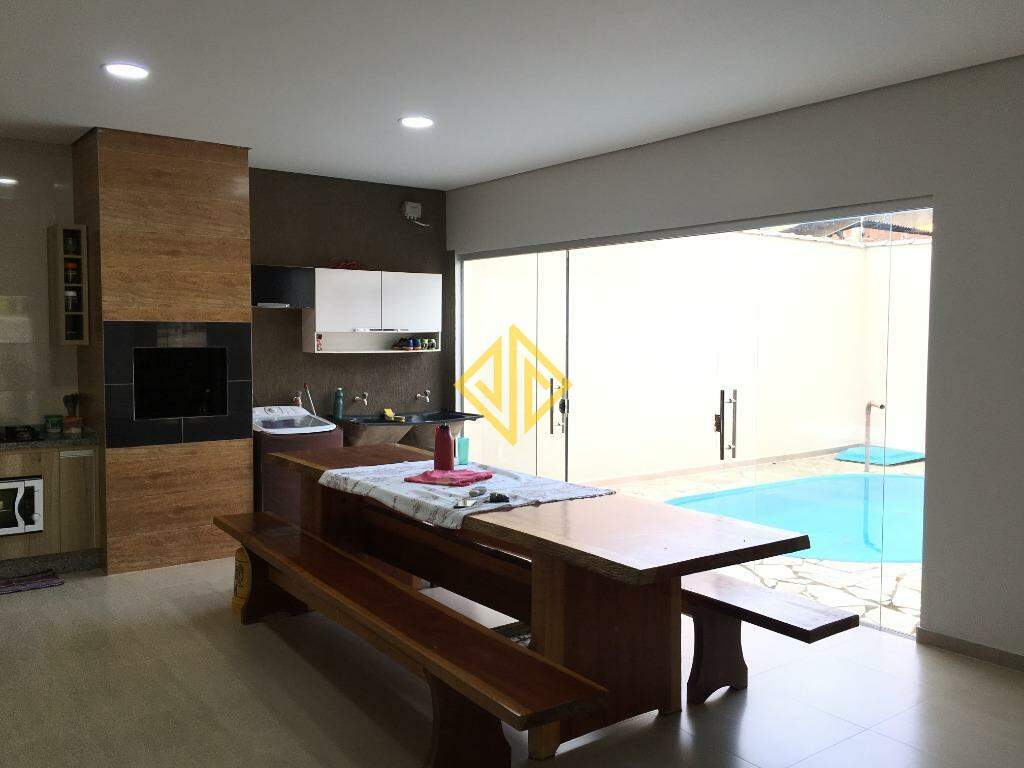 Casa à venda com 3 quartos, 133m² - Foto 13