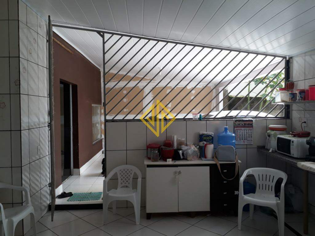 Casa à venda com 3 quartos, 161m² - Foto 5