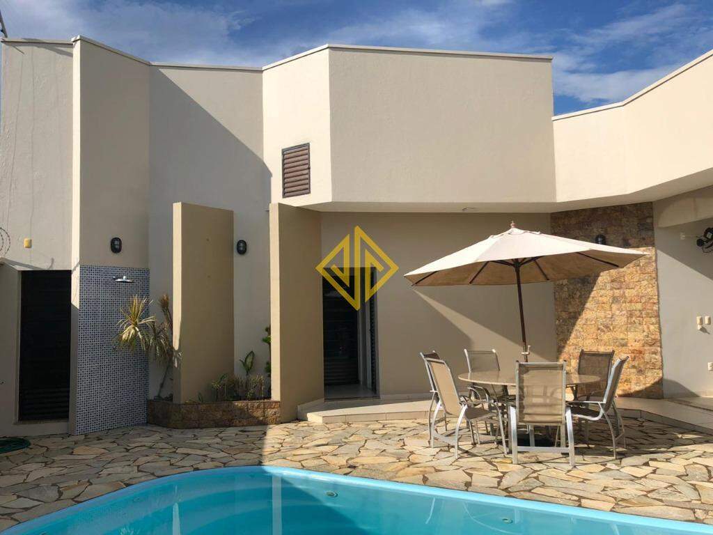 Casa à venda com 4 quartos, 300m² - Foto 30