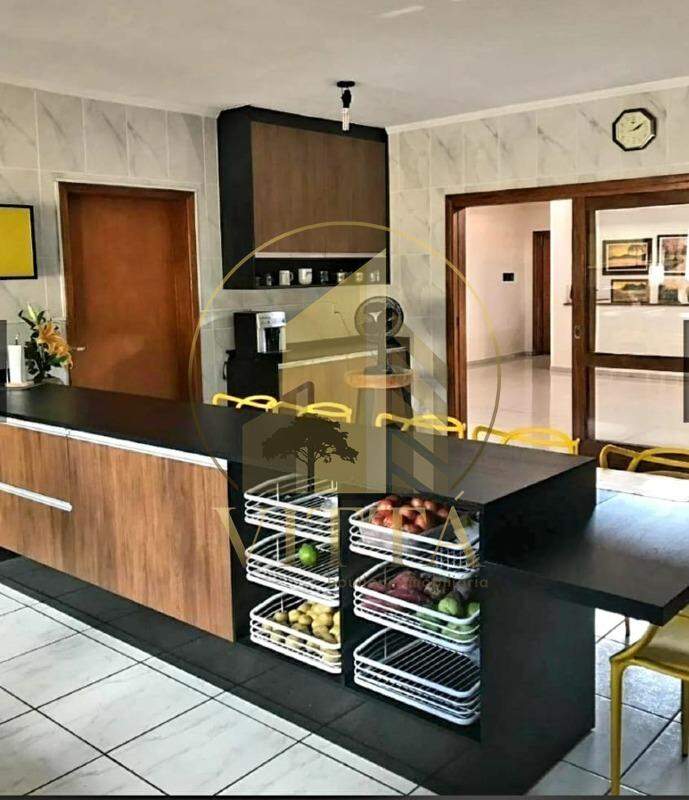 Casa à venda no Parque dos Resedás: 