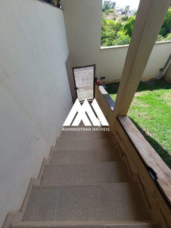 Casa à venda no Vale das Aroeiras: 
