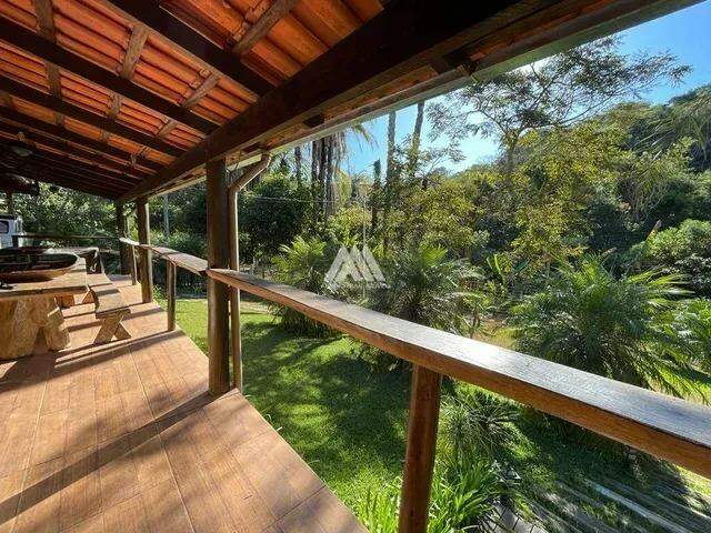 Chácara Rural com construção à venda no Itatiaiuçu: 