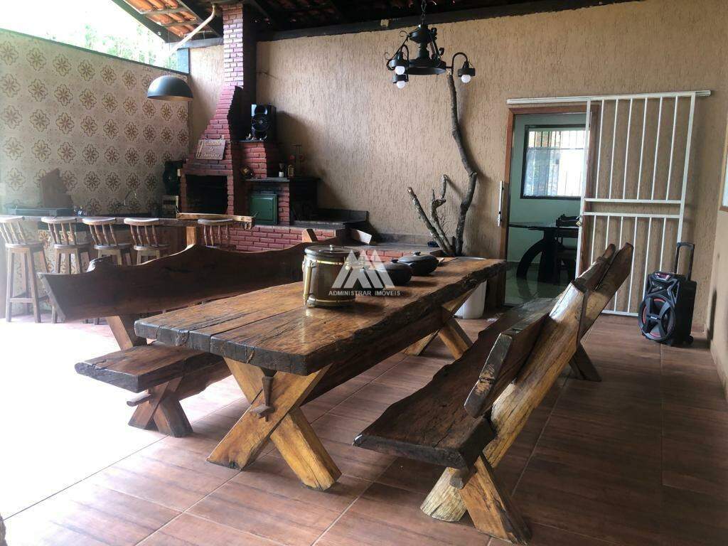 Chácara Rural com construção à venda no Itatiaiuçu: 