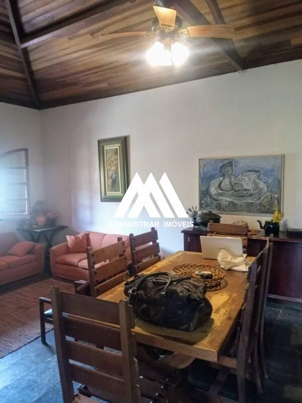 Fazenda à venda no Torneiros: Fazenda á venda de 33,04 hectares com 03 quartos no Distrito de Pará de Minas MG