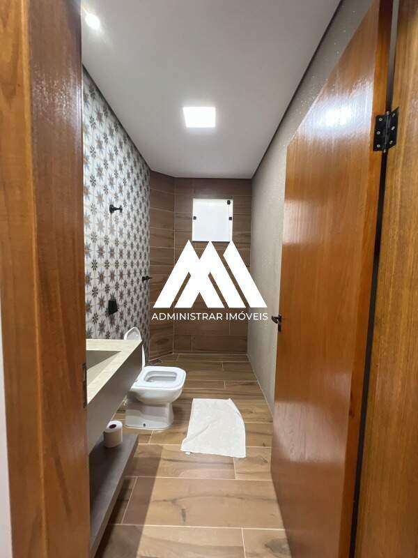 Casa à venda no Conjunto Habitacional Jadir Marinho: 