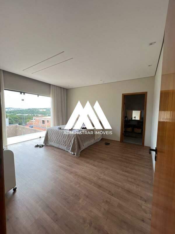 Casa à venda no Conjunto Habitacional Jadir Marinho: 