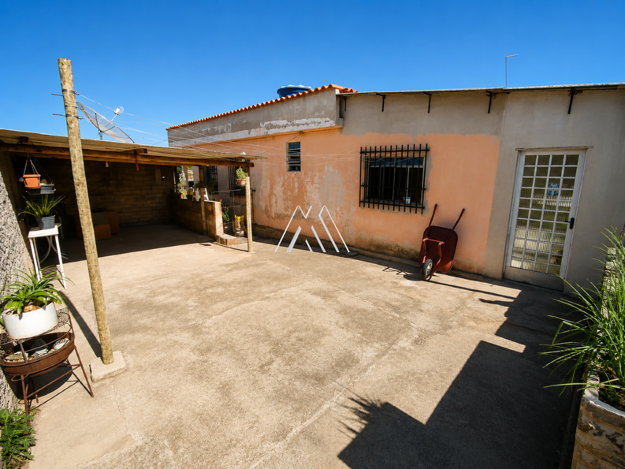 Casa à venda no Parque Jardim: 