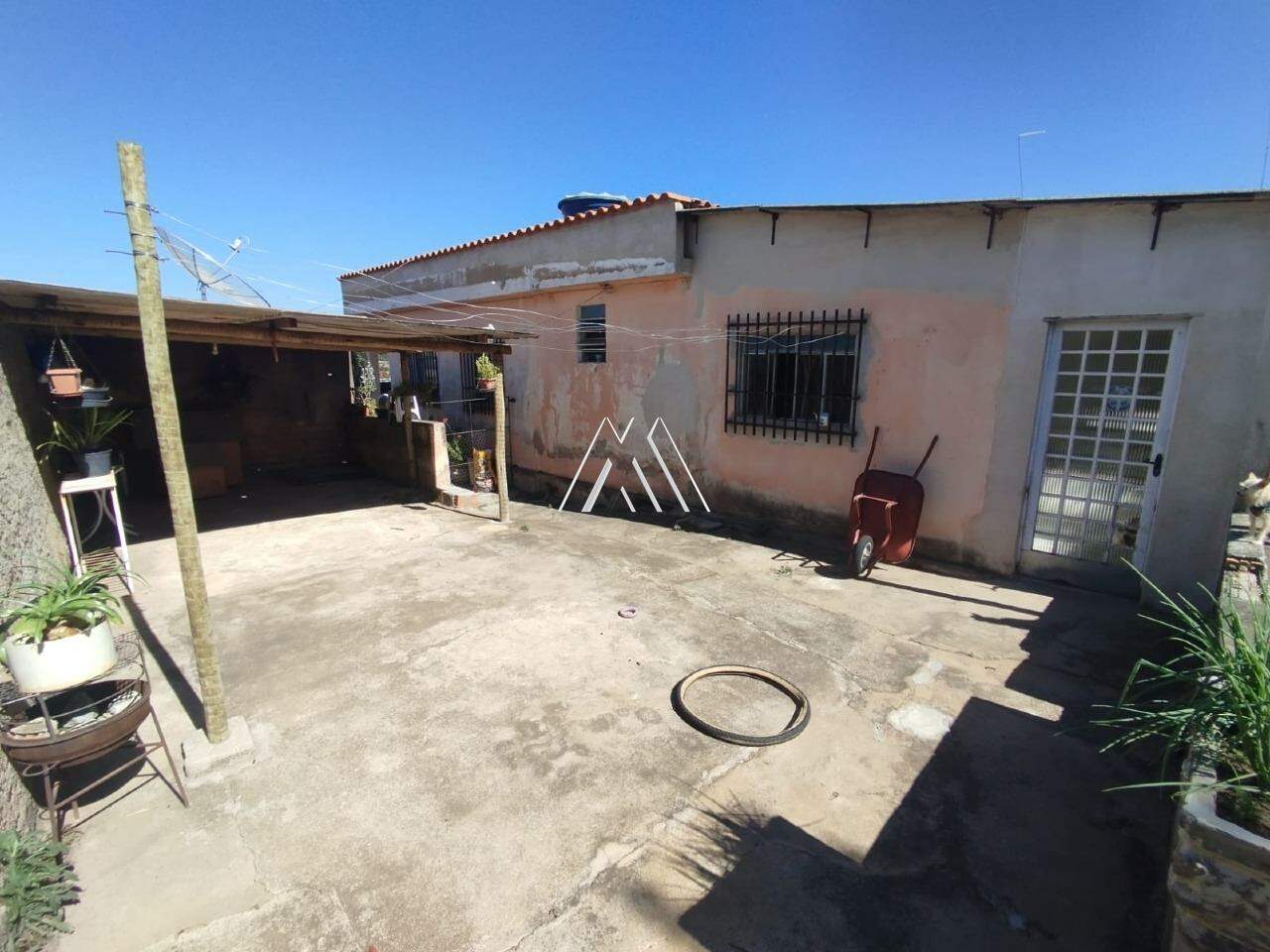 Casa à venda no Parque Jardim: 