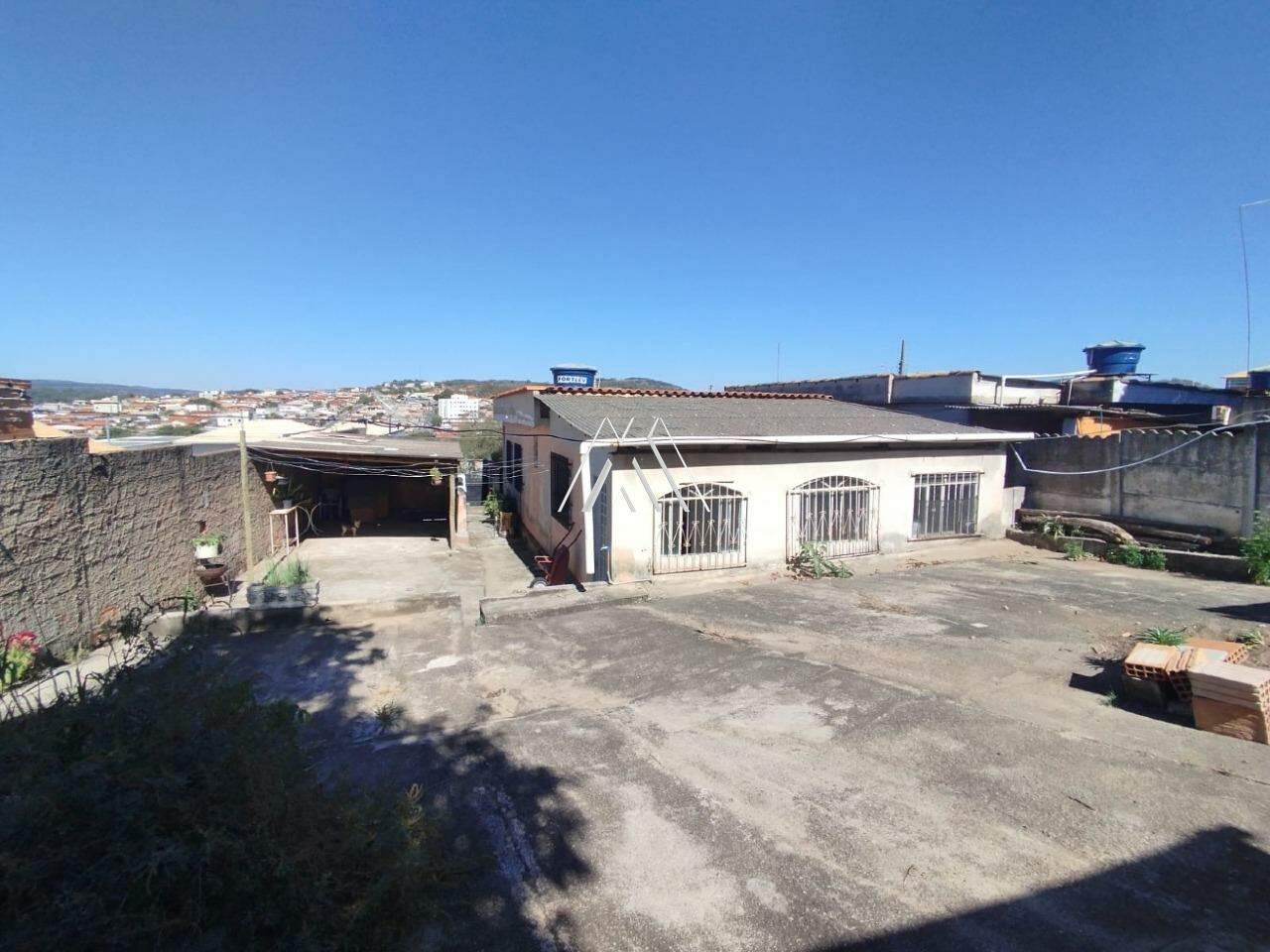 Casa à venda no Parque Jardim: 
