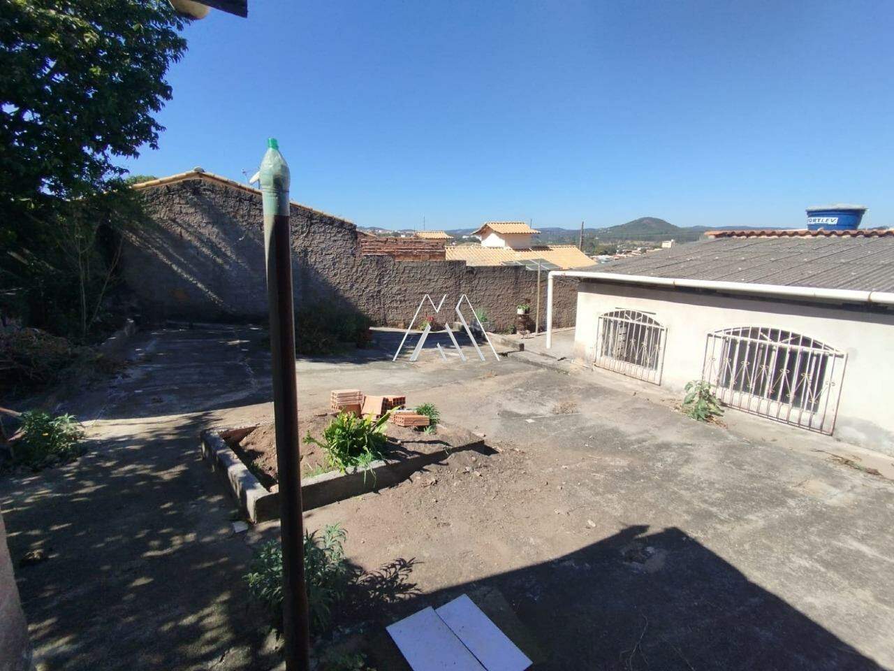 Casa à venda no Parque Jardim: 