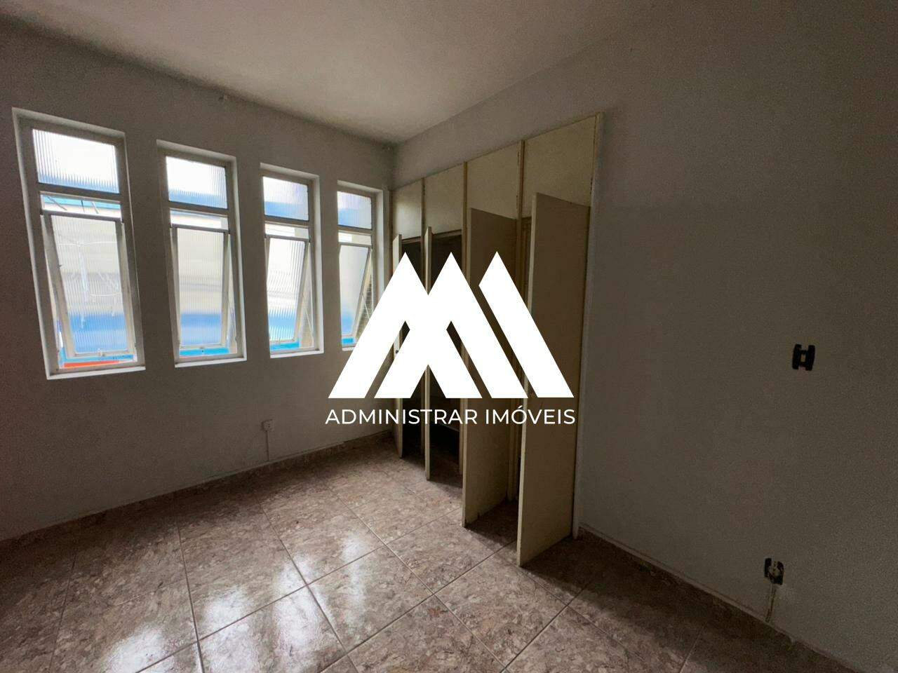 Apartamento para aluguel no Centro: 